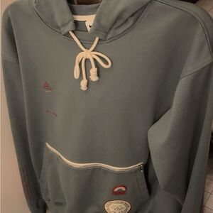 Vintage Nike + hoodie